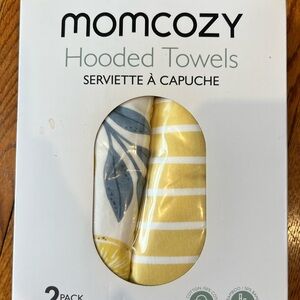 momcozy Hooded Towels - Yellow & White (2-Pack)